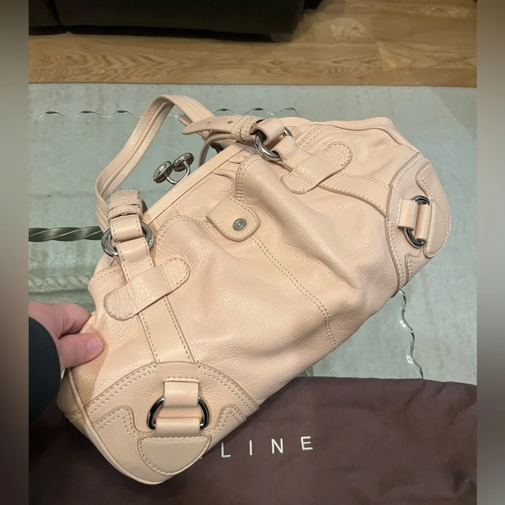 Rare Celine leather handbag with kiss-lock. Hard to find .with a COA & dustbag - Picture 3 of 13